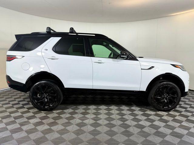 used 2022 Land Rover Discovery car, priced at $37,988