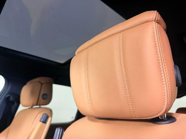 used 2024 Land Rover Discovery car, priced at $69,944