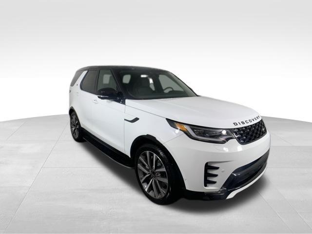 new 2025 Land Rover Discovery car, priced at $76,628