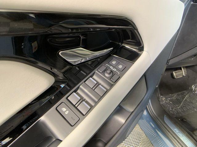 used 2025 Land Rover Range Rover Evoque car, priced at $66,350