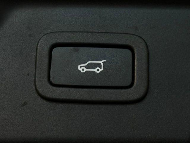 used 2019 Land Rover Range Rover Velar car, priced at $24,444