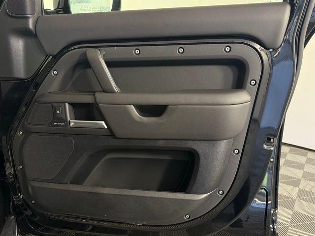 new 2025 Land Rover Defender car