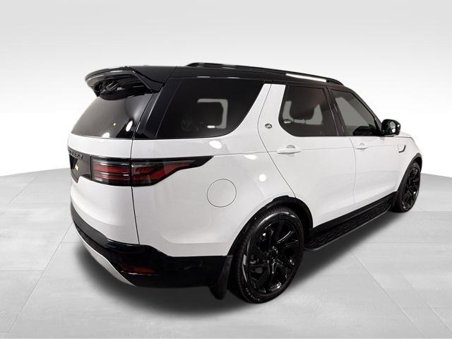 new 2025 Land Rover Discovery car, priced at $73,793