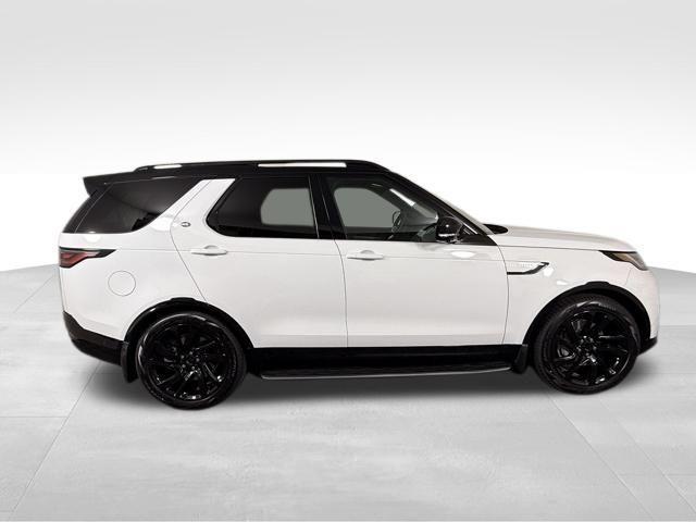 new 2025 Land Rover Discovery car, priced at $73,793