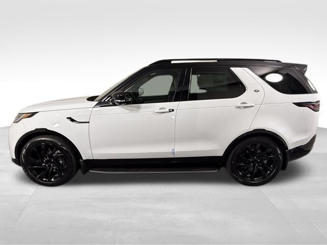 new 2025 Land Rover Discovery car, priced at $73,793