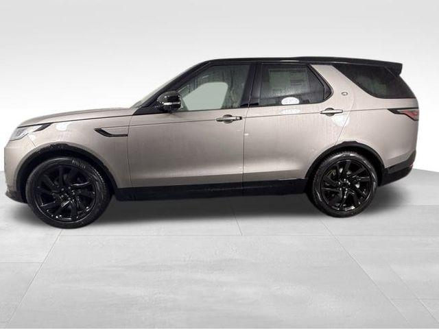 new 2025 Land Rover Discovery car, priced at $77,278