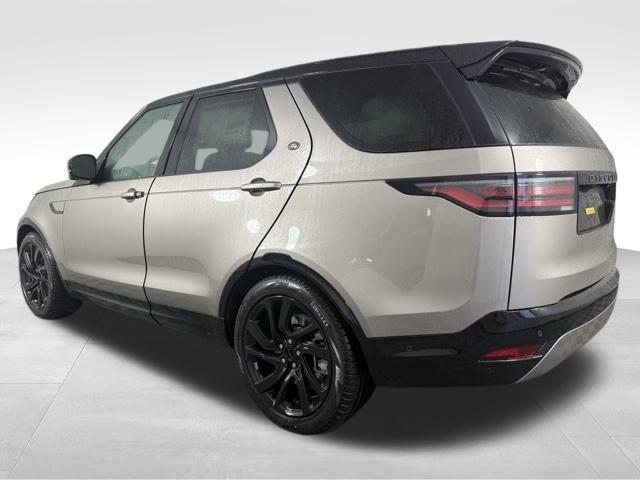 new 2025 Land Rover Discovery car, priced at $77,278