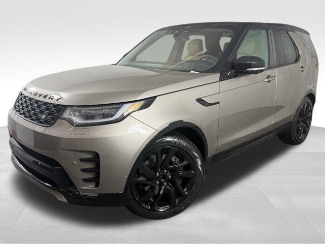 new 2025 Land Rover Discovery car, priced at $77,278