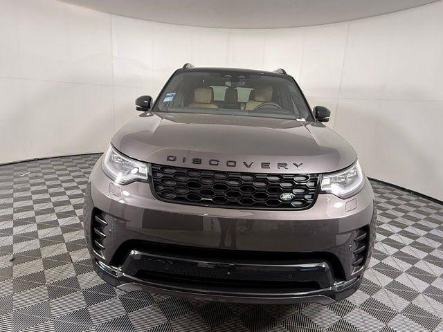 new 2025 Land Rover Discovery car, priced at $81,078