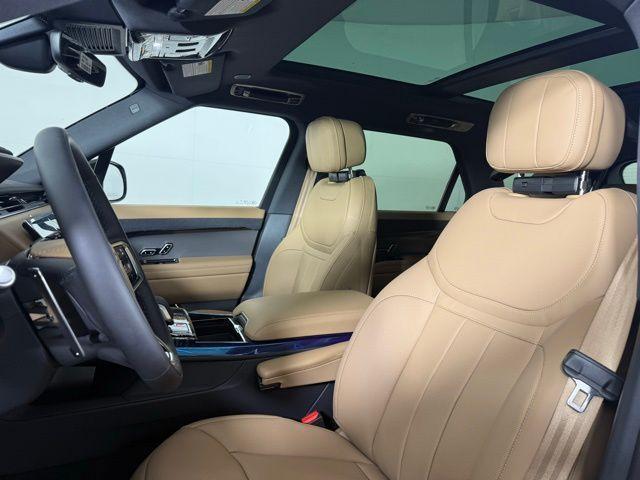 new 2025 Land Rover Range Rover Sport car
