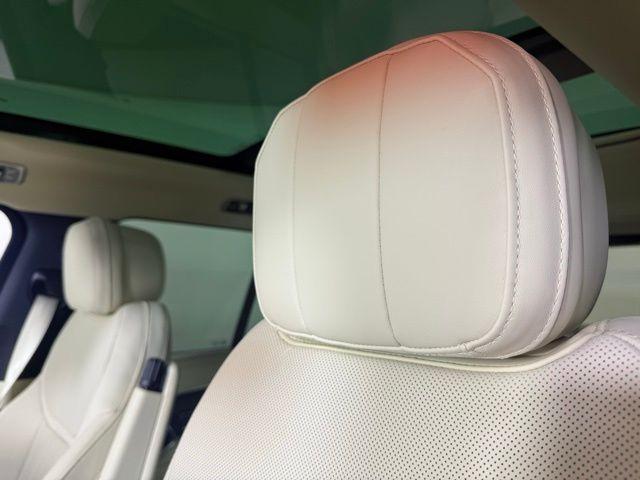 new 2025 Land Rover Range Rover car, priced at $129,455