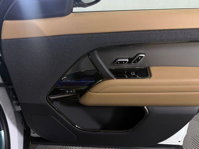 new 2025 Land Rover Range Rover Sport car, priced at $94,640