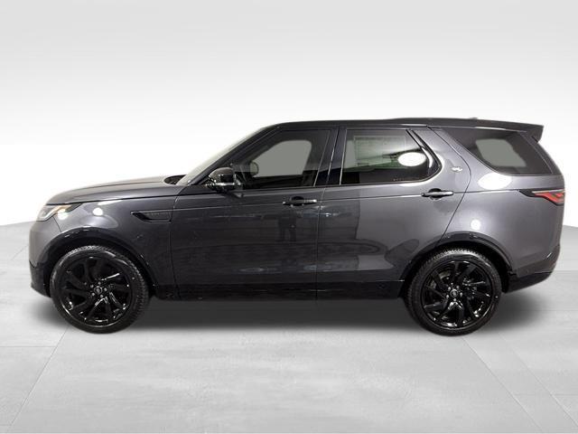 new 2025 Land Rover Discovery car, priced at $77,878