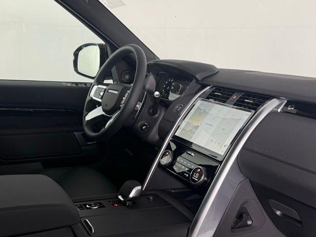 new 2025 Land Rover Discovery car, priced at $67,093