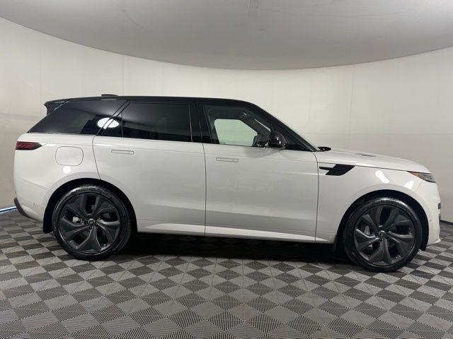 new 2025 Land Rover Range Rover Sport car, priced at $105,205