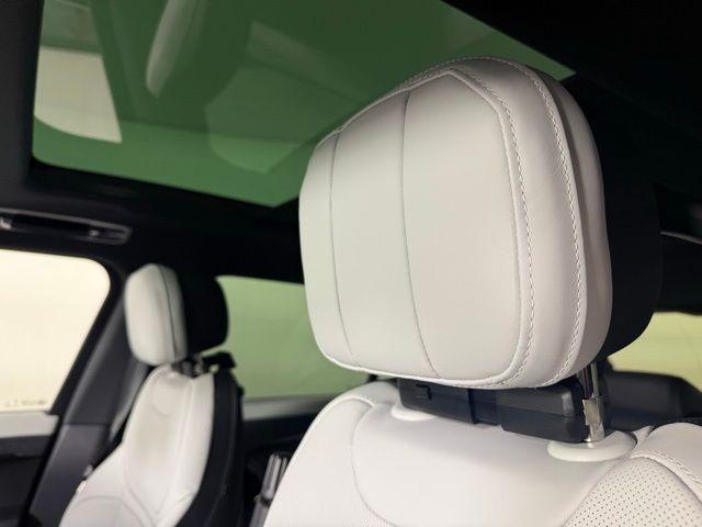 new 2025 Land Rover Range Rover Sport car, priced at $105,205