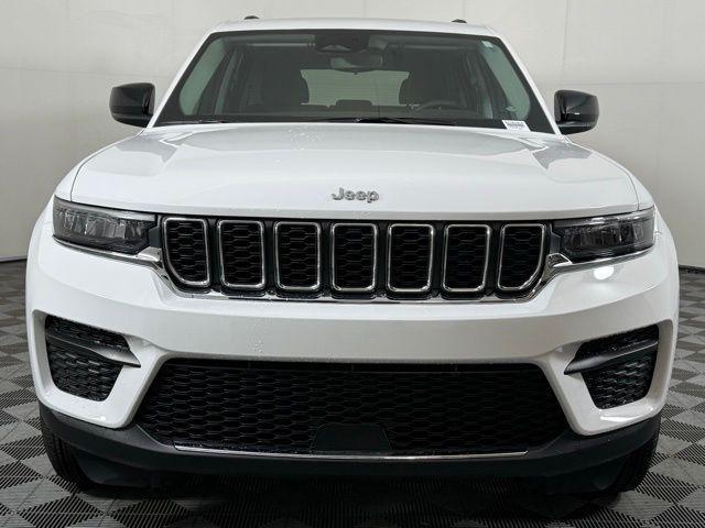 used 2024 Jeep Grand Cherokee car, priced at $32,444