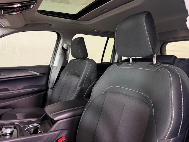 used 2024 Jeep Grand Cherokee car, priced at $32,444