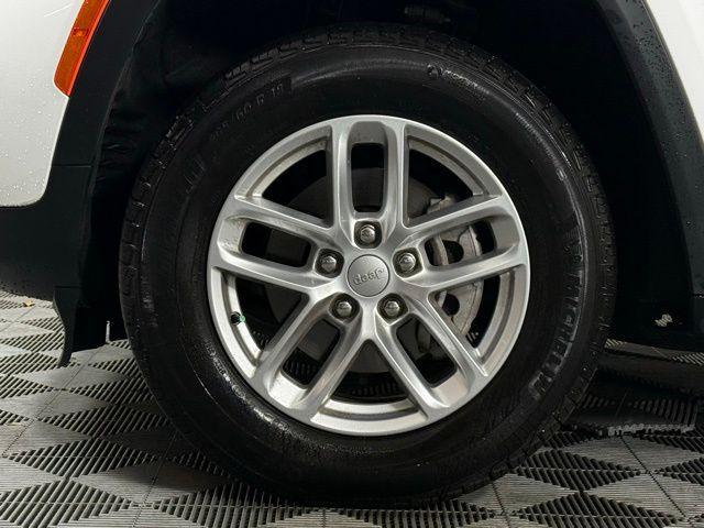 used 2024 Jeep Grand Cherokee car, priced at $32,444