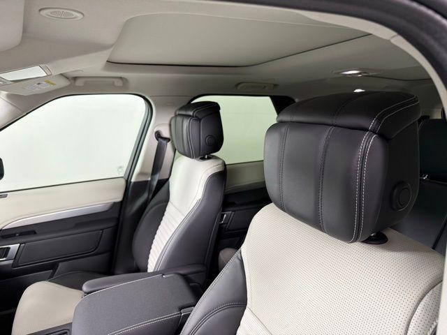 new 2025 Land Rover Discovery car, priced at $79,300