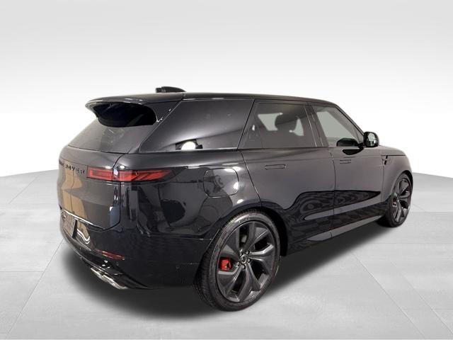 new 2025 Land Rover Range Rover Sport car, priced at $125,715