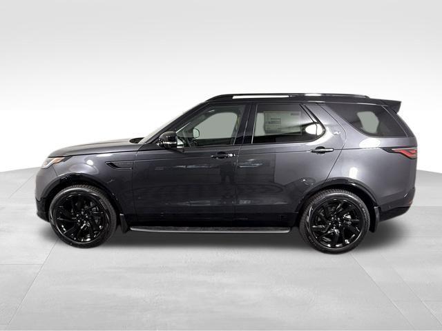 new 2025 Land Rover Discovery car, priced at $75,278