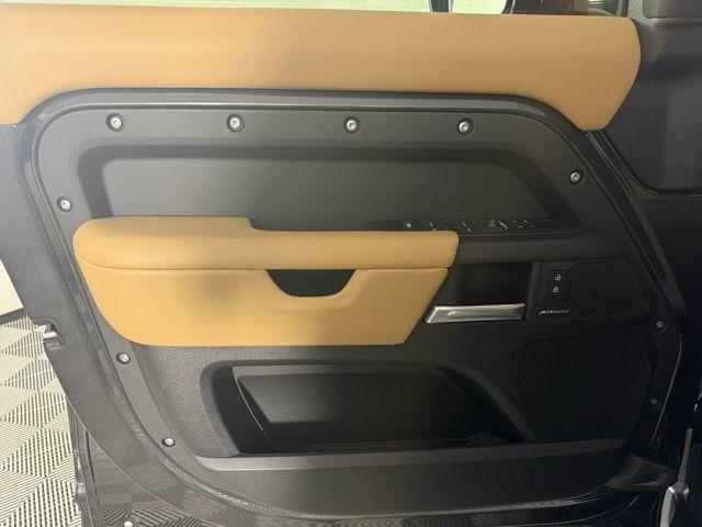 new 2026 Land Rover Defender car