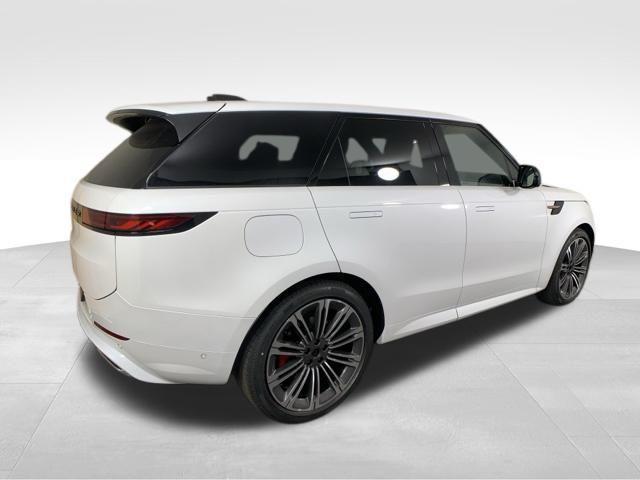 new 2025 Land Rover Range Rover Sport car, priced at $107,155