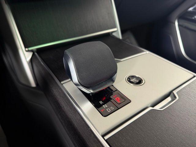 new 2025 Land Rover Range Rover car