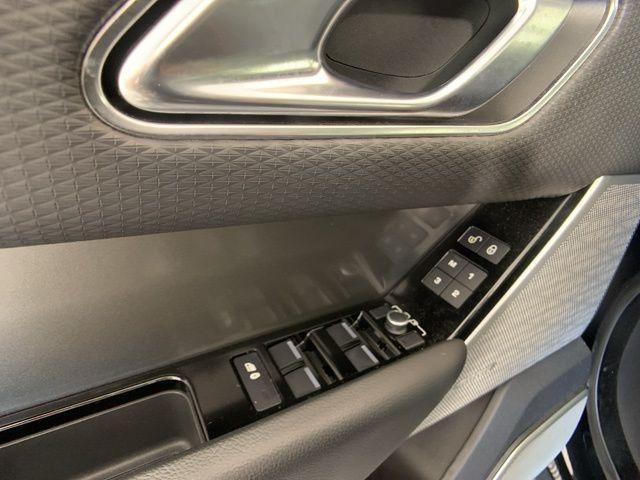 used 2020 Land Rover Range Rover Velar car, priced at $30,900