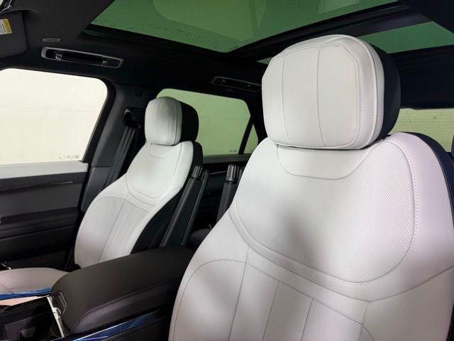 new 2025 Land Rover Range Rover Sport car