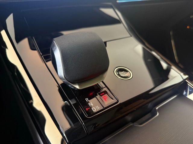 new 2025 Land Rover Range Rover Sport car, priced at $92,725