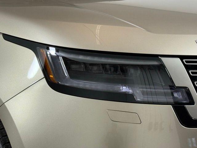 new 2025 Land Rover Range Rover car