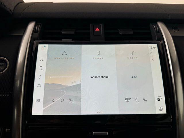 new 2025 Land Rover Discovery car, priced at $79,775
