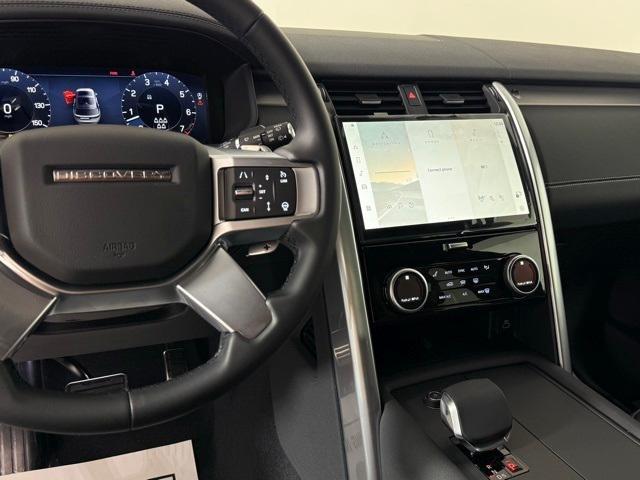 new 2025 Land Rover Discovery car, priced at $79,775