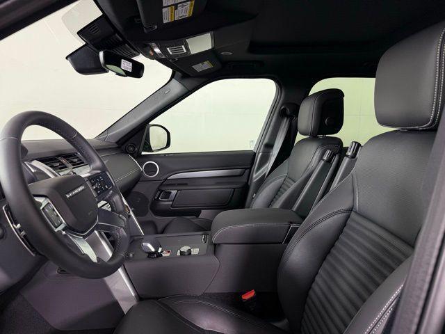 new 2025 Land Rover Discovery car, priced at $79,775