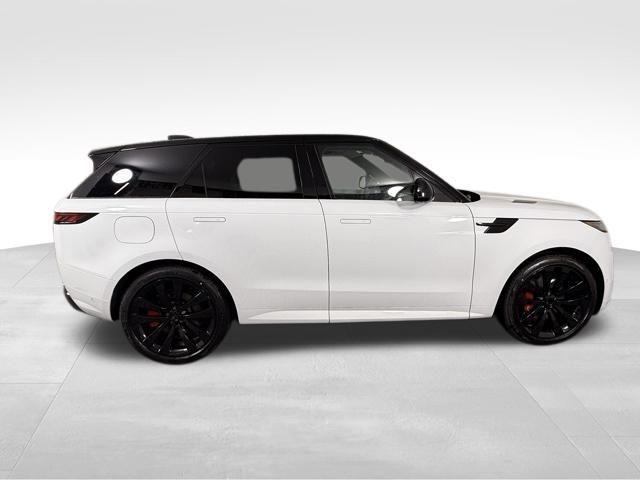 new 2025 Land Rover Range Rover Sport car, priced at $124,715