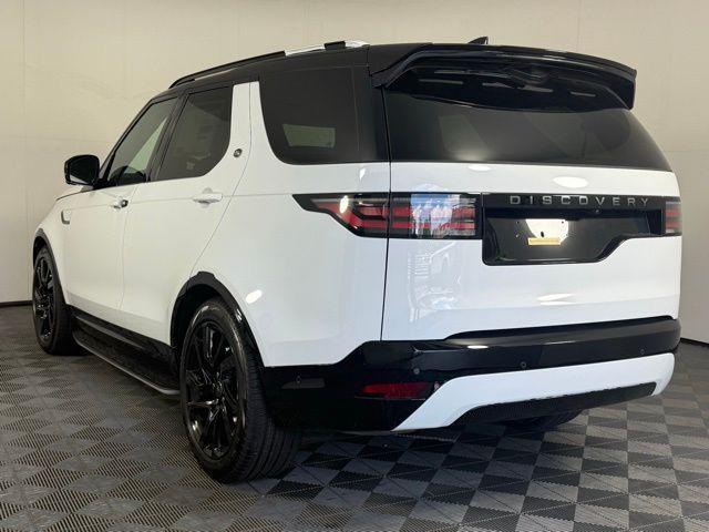 new 2025 Land Rover Discovery car, priced at $73,668