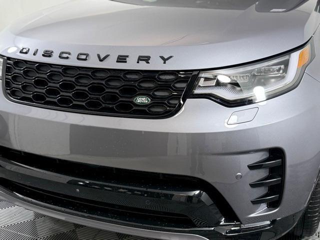new 2025 Land Rover Discovery car, priced at $78,928