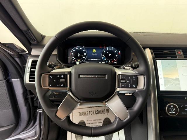 new 2025 Land Rover Discovery car, priced at $78,928