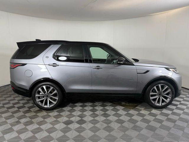 new 2025 Land Rover Discovery car, priced at $78,928