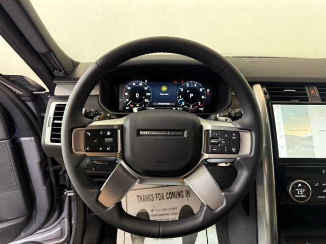 new 2025 Land Rover Discovery car, priced at $78,928