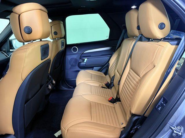 new 2025 Land Rover Discovery car, priced at $78,928