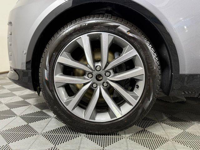 new 2025 Land Rover Discovery car, priced at $78,928