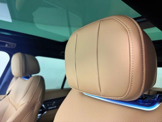 new 2025 Land Rover Range Rover car, priced at $154,470