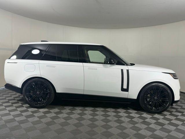 new 2025 Land Rover Range Rover car, priced at $154,470