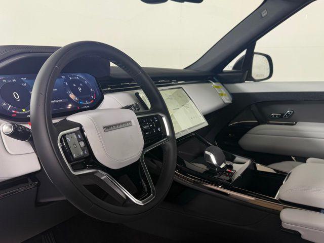 new 2025 Land Rover Range Rover Sport car