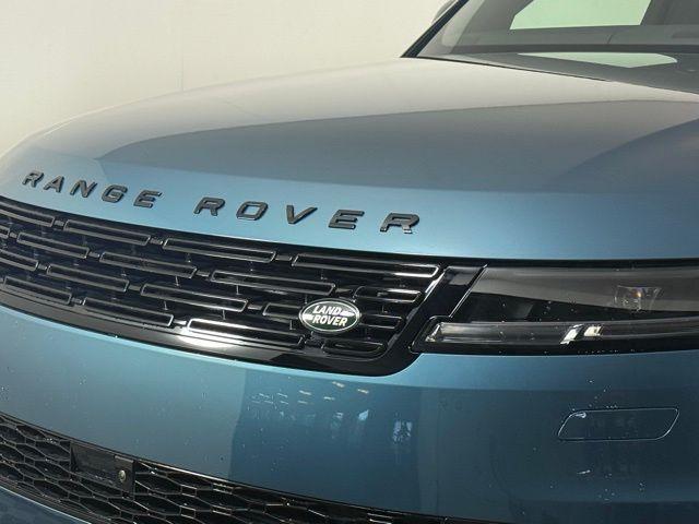 new 2025 Land Rover Range Rover Sport car