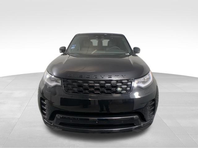 new 2025 Land Rover Discovery car, priced at $78,978