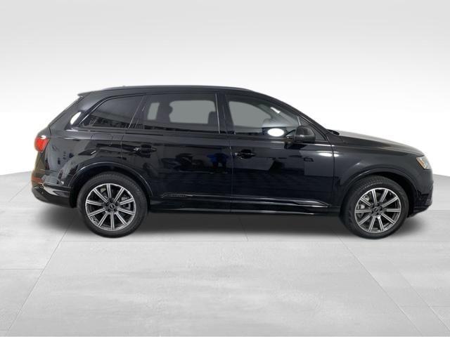 used 2023 Audi Q7 car, priced at $47,900